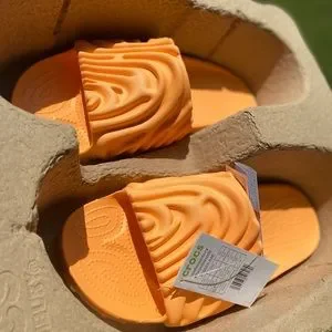 Salehe Blembury x Crocs Slides Citrus Milk size 12m BNIB CROCS | Shoes | Salehe Blembury X Crocs Slides Citrus Milk  main image 4